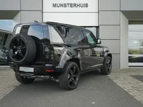Land Rover Defender thumbnail 2