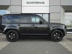 Land Rover Defender thumbnail 11