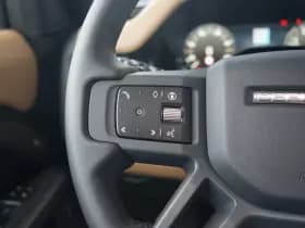 Land Rover Defender thumbnail 19