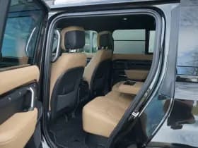 Land Rover Defender thumbnail 5