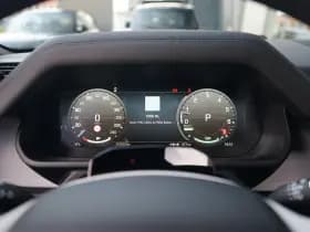 Land Rover Defender thumbnail 17