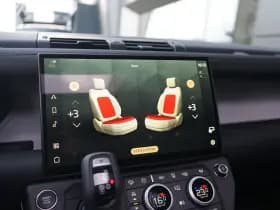 Land Rover Defender thumbnail 21