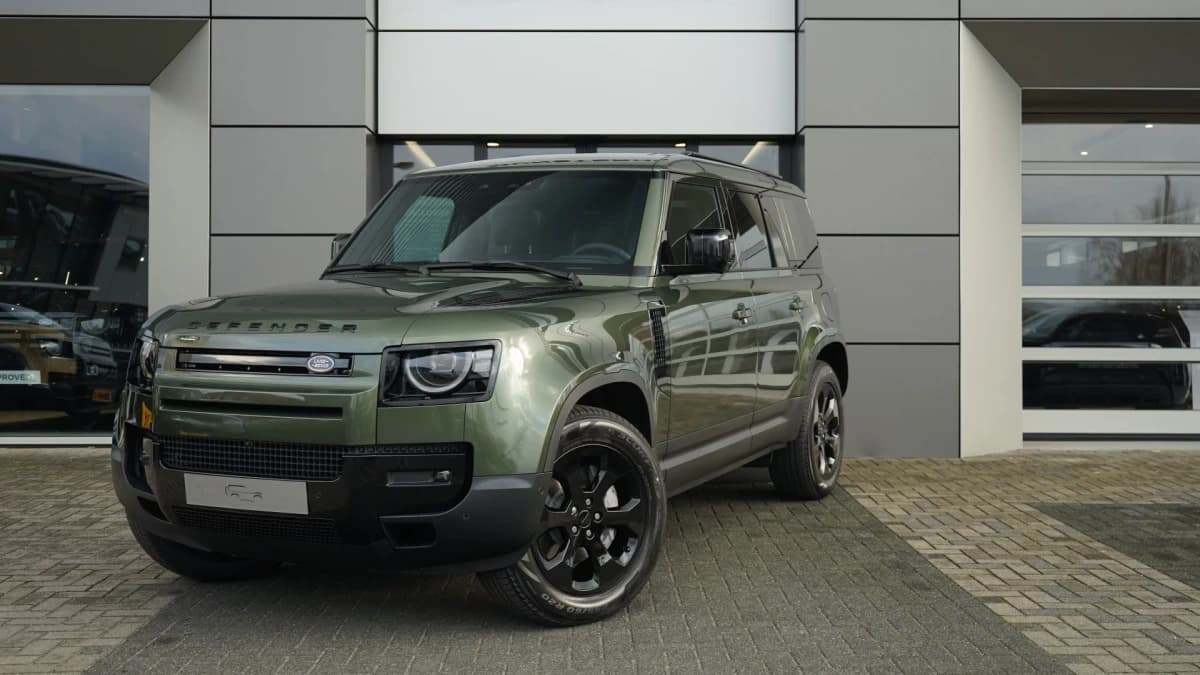 Land Rover Defender — foto 1