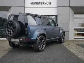 Land Rover Defender thumbnail 2