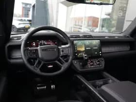 Land Rover Defender thumbnail 15