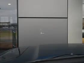 Land Rover Defender thumbnail 20