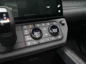 Land Rover Defender thumbnail 30