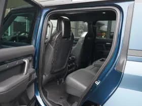 Land Rover Defender thumbnail 5