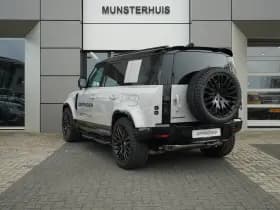 Land Rover Defender thumbnail 14