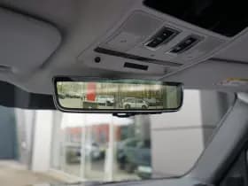 Land Rover Defender thumbnail 29