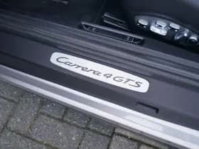 Porsche 911 thumbnail 14