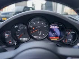 Porsche 911 thumbnail 18
