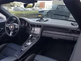 Porsche 911 thumbnail 3