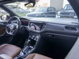 Volkswagen T-Roc thumbnail 3