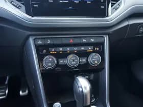 Volkswagen T-Roc thumbnail 21