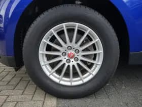 Jaguar F-Pace thumbnail 8