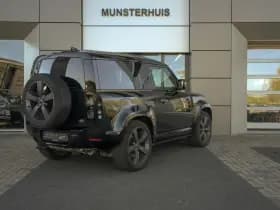 Land Rover Defender thumbnail 2