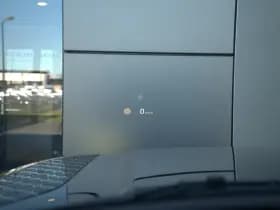 Land Rover Defender thumbnail 17