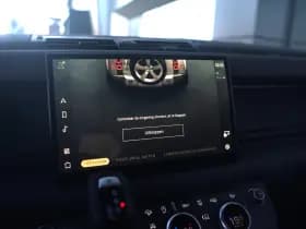 Land Rover Defender thumbnail 23