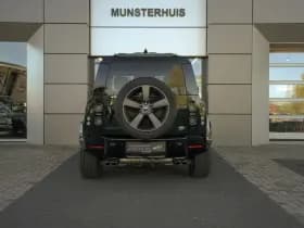 Land Rover Defender thumbnail 6
