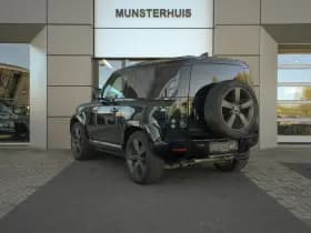 Land Rover Defender thumbnail 9