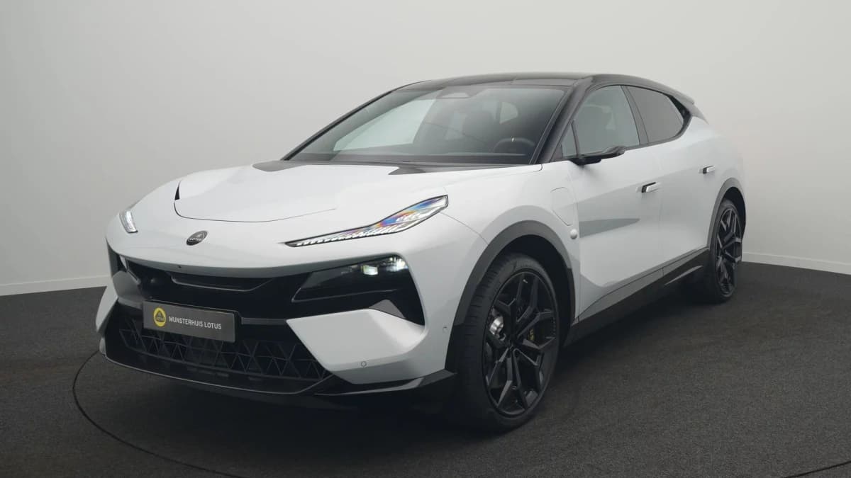 Lotus Eletre — foto 1