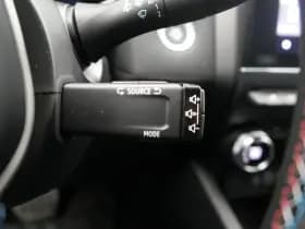 Renault Clio thumbnail 36