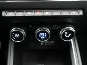 Renault Clio thumbnail 40