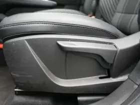 Renault Captur thumbnail 34