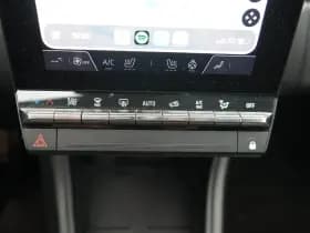 Renault Captur thumbnail 16