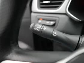 Renault Captur thumbnail 17