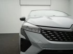 Renault Clio thumbnail 8