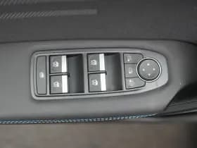 Renault Captur thumbnail 18