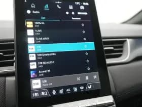 Renault Captur thumbnail 31
