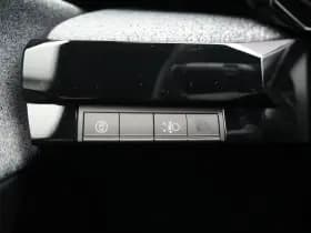 Renault Clio thumbnail 25