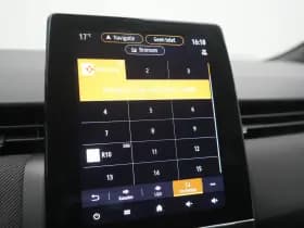 Renault Clio thumbnail 32