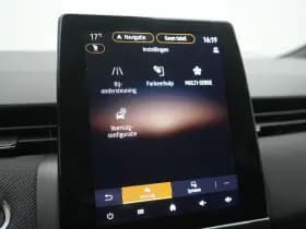 Renault Clio thumbnail 35