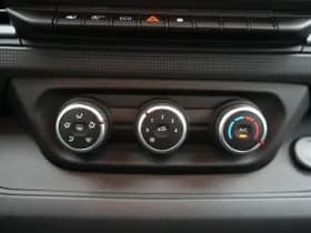 Renault Trafic thumbnail 24