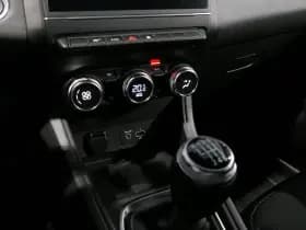 Renault Captur thumbnail 25