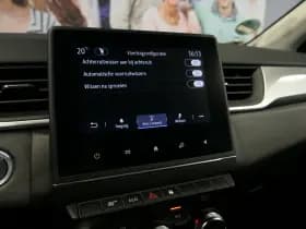 Renault Captur thumbnail 37