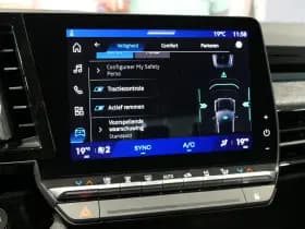Renault Austral thumbnail 36