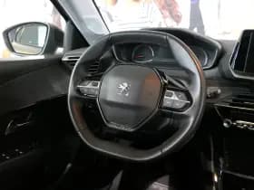 Peugeot 208 thumbnail 10