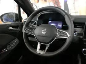 Renault Clio thumbnail 11