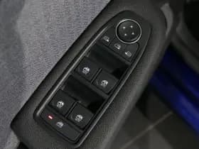 Renault Clio thumbnail 19