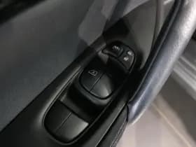 Nissan Qashqai thumbnail 19