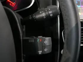 Renault Clio thumbnail 25