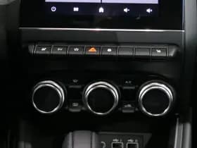 Renault Clio thumbnail 17