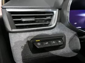 Renault Clio thumbnail 24