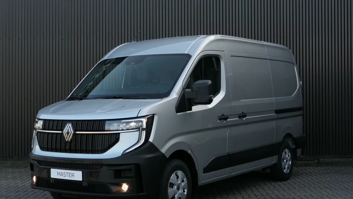 Renault Master — foto 1