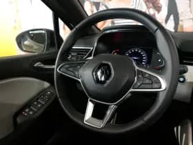 Renault Clio thumbnail 11